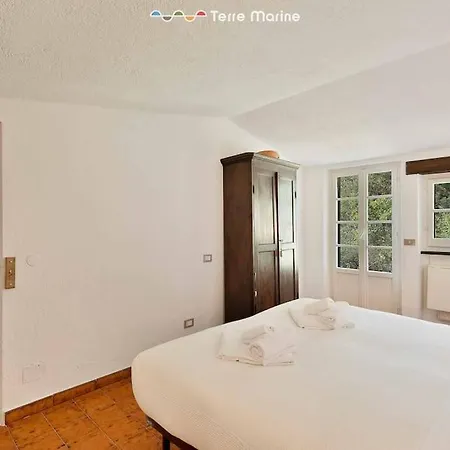 Villa Mesco 360, Terre Marine