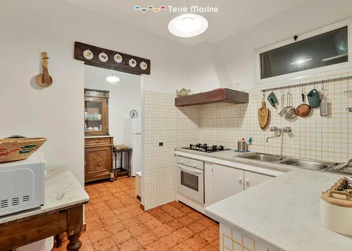 Infinito, Terre Marine Vila